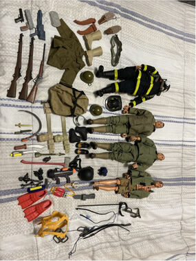 GI JOE LOT With accessories (Four Joe’s With Multiple Items)
